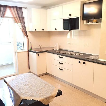 Apartament Tomis Nord 3 Camere コンスタンツァ エクステリア 写真