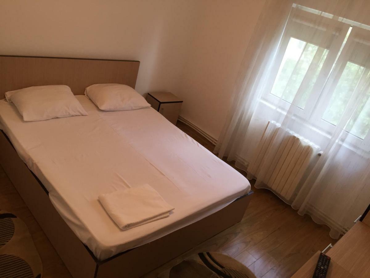 Apartament Tomis Nord 3 Camere コンスタンツァ エクステリア 写真